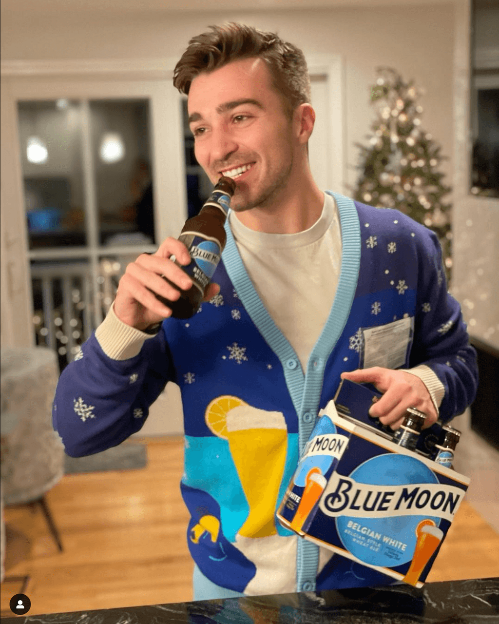 In addition to being an actor, Tom Phelan is quite the Blue Moon aficionado